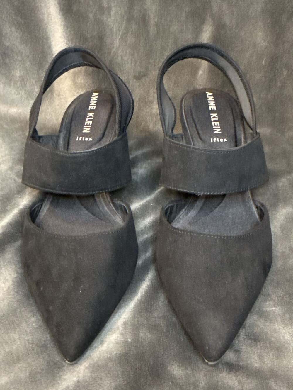 Anne Klein Pointy Toed Kitten Heels Y2K
